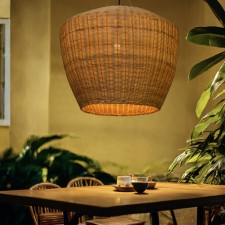 Lamp ceiling from the rattan 