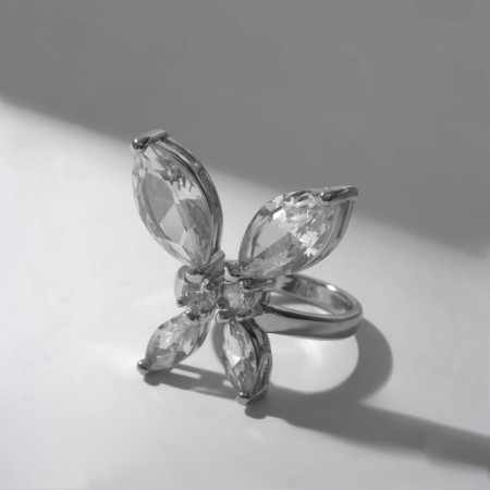The ring "Butterfly" is elegant, the color is white in silver, dimensionless-2