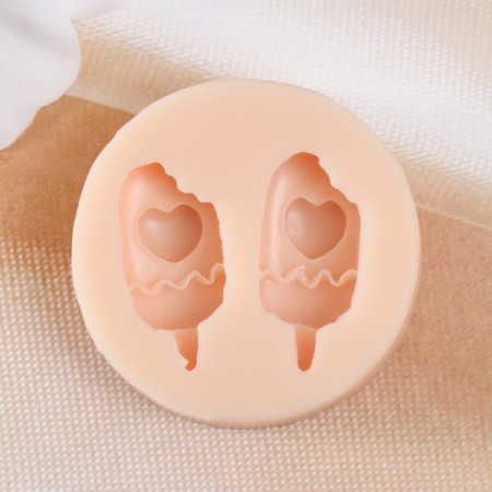 Mold Silicon "Eskimo with a heart" 3x1.5x0.9 cm-1