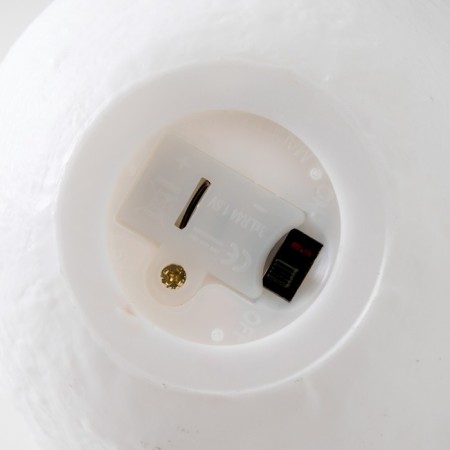 Ночник "Девочка на луне" LED от батареек 3xLR44 розовый 10х10х14 см RISALUX-4