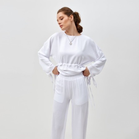 Women's costume (tunic, trousers) minku: casual collection color white, size 42-3