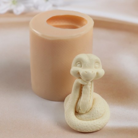 Silicone Mold "Snake No. 9" 6.5x4x5.5 cm