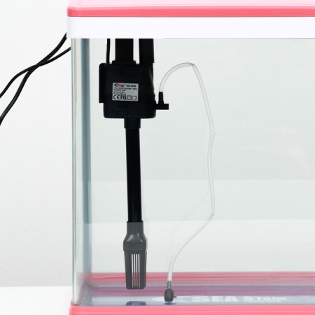 The Seastar HX-390F Aquarium includes: LED lamp 3 color, 7 modes, filter, 30 l, red 99336-3