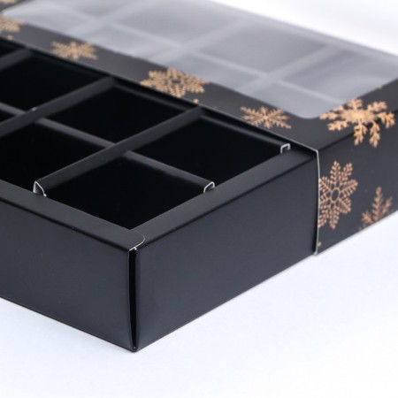 New Year. Box of 16 sweets, 17.7x17.7x3.8 cm, confectionery packaging-9