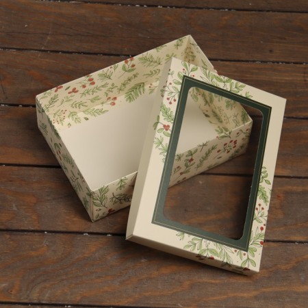 The box is folding, the lid is, with the “Bunning of the Rowan” window 24 x 17 x 8 cm-3
