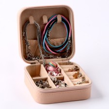 Set for creating children's jewelry in the box 