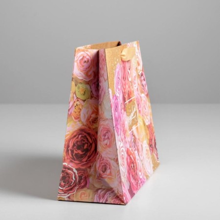 Package Gift Crafts, Packaging, "Congratulations", 22 x 17.5 x 8 cm-1
