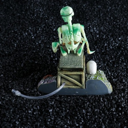 The sprayer is a mobile "skeleton with gold"-5