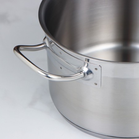 Stear, 4 l, d = 20 cm, h = 12.5 cm, metal cover, triple bottom, with two handles, induction-3