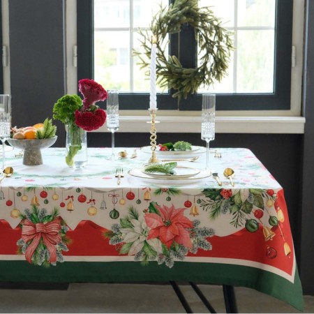 Set of Ethel "Christmas Wreath": a tablecloth 110x150 cm, with VGMO, salf. 40x40 cm - 4 pcs