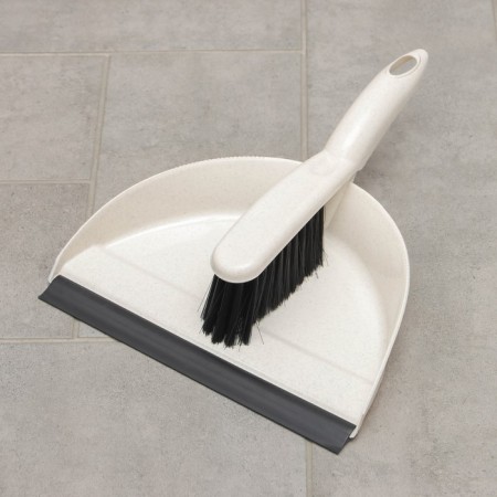 Brush-clutch with a scoop with an edge MALTA, beige color