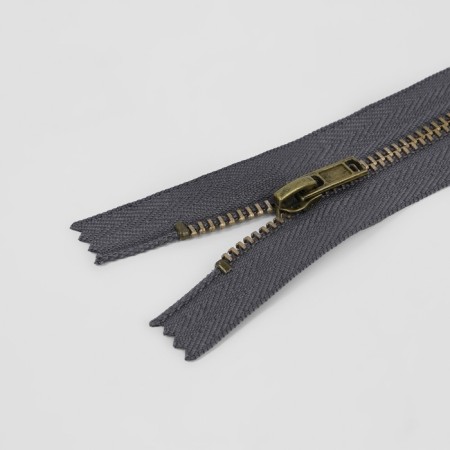 Metal zipper, No. 3, non -proceeding, automatic lock, 18 cm, gray/antique color-1