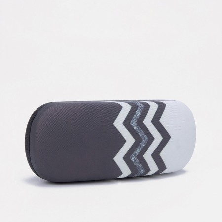 Case case on a cracker, gray color