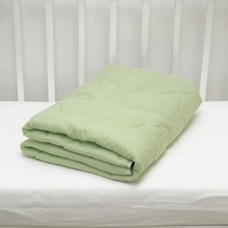 The blanket is quilted, size 105x140 cm, eucalyptus