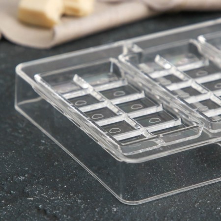 Form for chocolate and sweets “hearts with hearts”, 4 cells, 20 × 12 × 2.5 cm, cell 8.5 × 4.2 × 0.7 cm-1