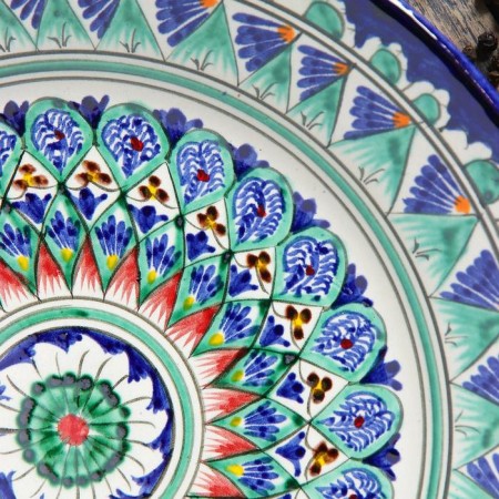 Plate of the Rishtan ceramics "Flowers", 26 cm, blue mix-5