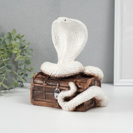 New Year's figure "Cobra on the chest" 20 x17 x 12 cm.