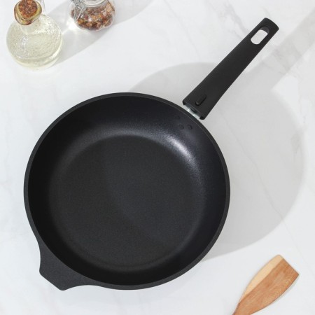The “Tradition” pan, D = 24 cm, glass cover, removable handle, anti -stick coating, black color-1