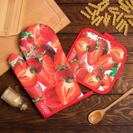 Kitchen set of the share "strawberries", a severity 17*17 cm, mittens 26*16 cm, 100% of the p/e