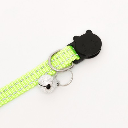 Fitty-cutting collar, with a silver bell, 19-32 x 1 cm, green-5