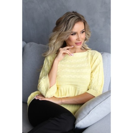 Female jumper, size 46, yellow color