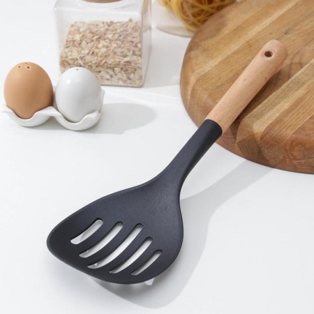 Shumovka Dolyana Margo, 30 cm, black color
