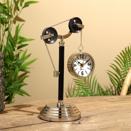 Table clock 32x22 cm, (diameter of 8 cm hours), brass