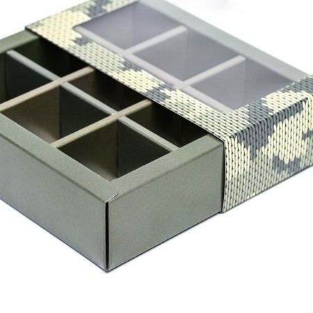 Box for 9 sweets with a shell, "camouflage" 13.8 x 13.8 x 3.8-4