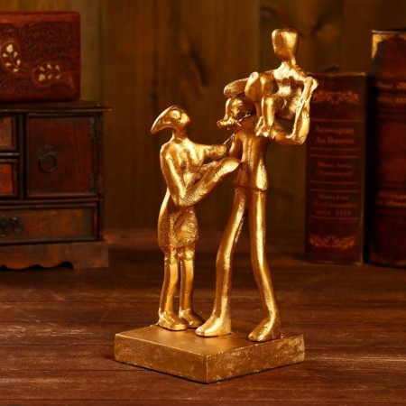 Souvenir "Family" aluminum 12.7x12.7x30.5 cm (gold coating)