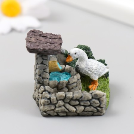 Figure for Florarium Polystone "Duck at the Fountain" 4x4x4 cm-1
