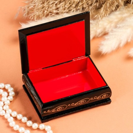 Giacintic box, 7.5 × 10 cm, lacquer miniature-1