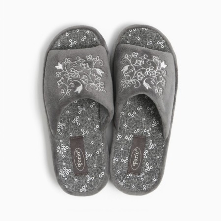 Women's slippers, size 37-1
