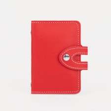 Busmaker on the button, 26 cards, the color is red