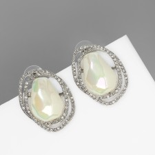 Earrings with pearls 