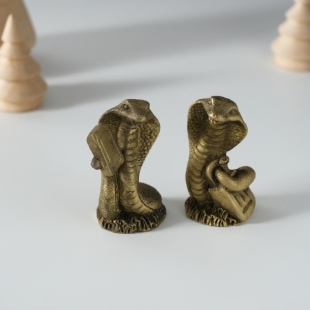 Polystone souvenir "Cobra with enthusiasm" MIX 4x3x5 cm