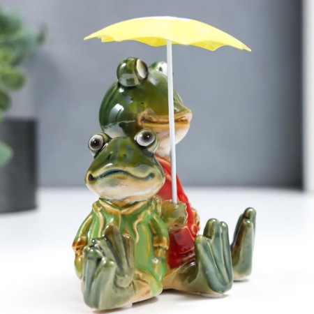 Souvenir Ceramics "Frog - under the umbrella" 12x8x12 cm-1