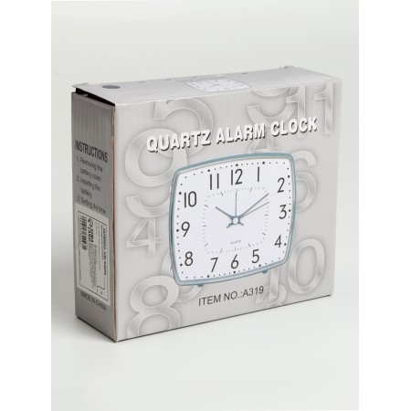 The clock is a boil room, on batteries, 14 x 12.8 x 4.5 cm, dial 13.5 x 11.6 cm-7