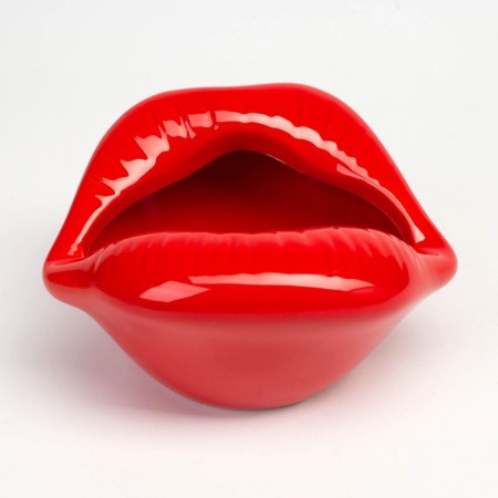Ash for the house "Lips", for cigarettes and sticks, 8 x 11 x 13 cm-2