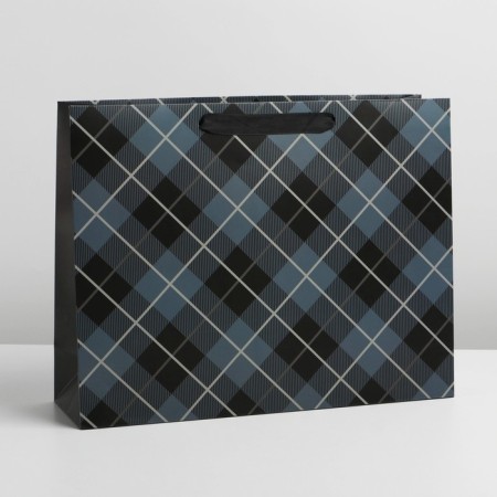 Gift Laminated horizontal package, packaging, "Man", l 40 x 31 x 11.5 cm-2
