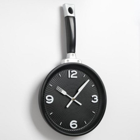 Watching clock, series: kitchen, "pan", smooth move, 20 x 35 cm, mix-1