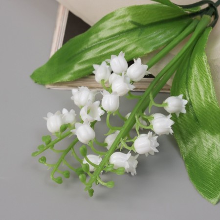 Bouquet "Landy Maisky" 20 cm, white-1