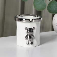 Ceramic ashtray 
