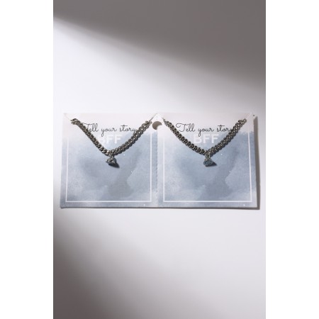 Bracelets "Demetrons" on the magnet, the color of silver l = 17-6
