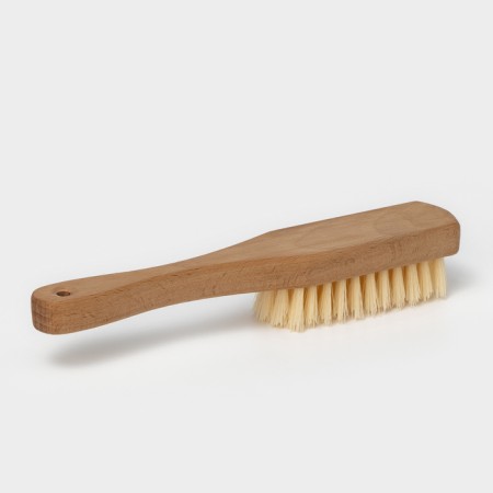 Brush with a handle of 59 bundles, artificial bristles-1