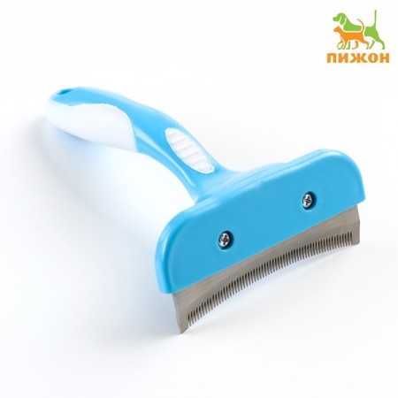 The cheat is large, the blade 10 cm wide, blue