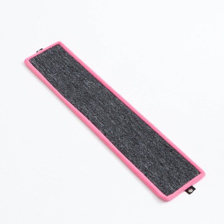The clawtete is large, with impregnation, 67 x 14 cm, carpet, mix-8