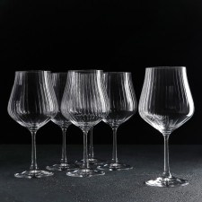 A set of glasses for the wine 