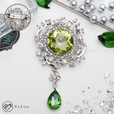 Brooch "Empress" circle, white-green color in silver