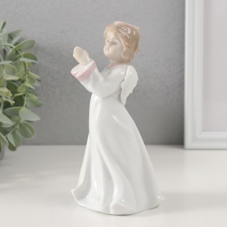 Souvenir Ceramics "Angel in a white dress with folded hands" 7.5x8x16 cm-1