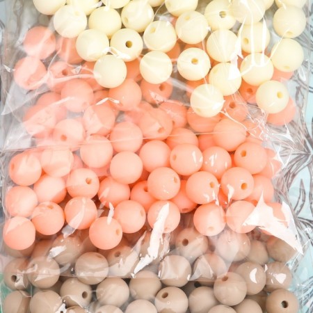 A set of beads for creativity plastic "Coffee, cream and marshmallows" d = 0.8 cm 4 colors x 20 g-1